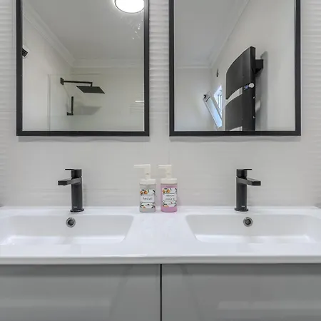 #364 T3 Costa Dourada By Holidays Apartment *
